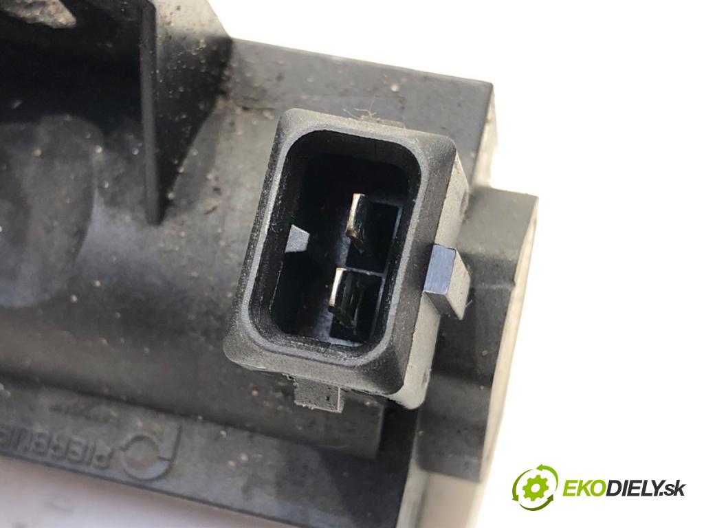 OPEL ASTRA J Sports Tourer (P10) 2010 - 2015    1.7 CDTI (35) 81 kW [110 KM] olej napędowy 2010 - 2015  Ventil tlaku 55566898 (Ventily)