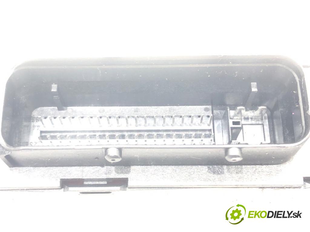 PORSCHE CAYENNE (9PA) 2002 - 2010    S 4.5 250 kW [340 KM] benzyna 2002 - 2007  Modul KESSY 3D0909139