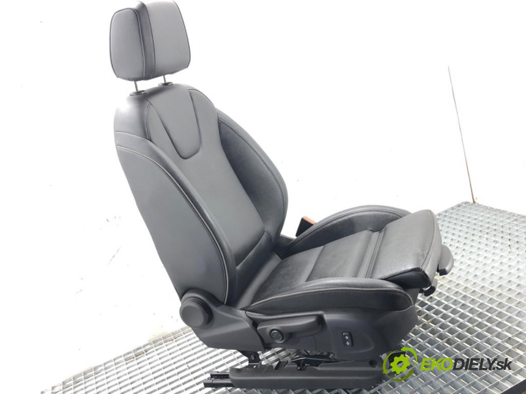 OPEL INSIGNIA B Sports Tourer (Z18) 2017 - 2022    1.5 (35) 121 kW [165 KM] benzyna 2017 - 2022  Sedadlo pravy predný