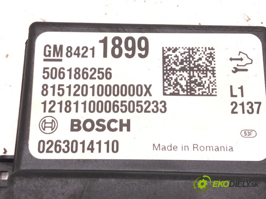 OPEL INSIGNIA B Sports Tourer (Z18) 2017 - 2022    1.5 (35) 121 kW [165 KM] benzyna 2017 - 2022  Modul PDC 84211899 (Ostatné)