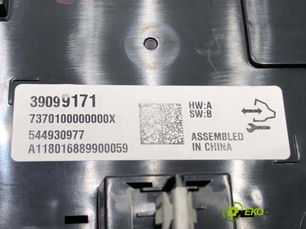 OPEL INSIGNIA B Sports Tourer (Z18) 2017 - 2022    1.5 (35) 121 kW [165 KM] benzyna 2017 - 2022  RADIO Navigácia 39099171 (Audio zariadenia)