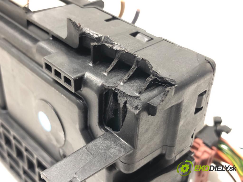 PEUGEOT 207 (WA_, WC_) 2006 - 2015    1.4 54 kW [73 KM] benzyna 2006 - 2013  Modul BSM 9667199780 (Ostatné)