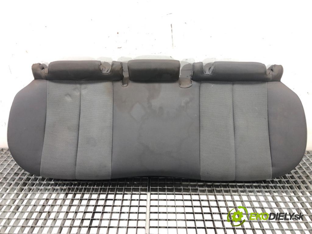 SEAT LEON (1P1) 2005 - 2013    1.6 75 kW [102 KM] benzyna 2005 - 2012  Sedadlo druhý rad