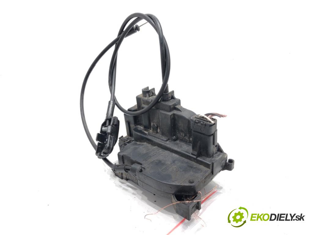 RENAULT CLIO III (BR0/1, CR0/1) 2005 - 2014    1.2 16V (BR02, BR0J, BR11, CR02, CR0J, CR11) 55 kW [75 KM] benzyna 2005 - 2014  zámok dveře pravý přední část 