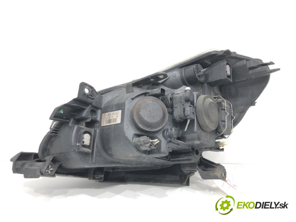 RENAULT CLIO III (BR0/1, CR0/1) 2005 - 2014    1.2 16V (BR02, BR0J, BR11, CR02, CR0J, CR11) 55 kW [75 KM] benzyna 2005 - 2014  Svetlomet pravy predný 7701061076