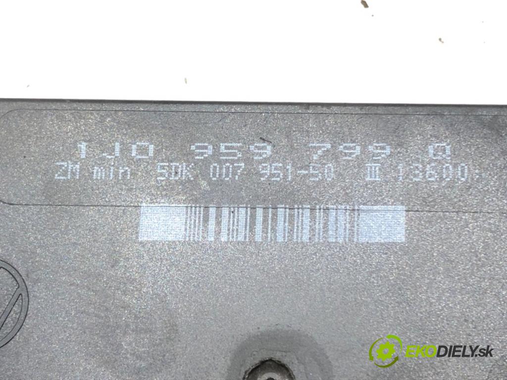 VW GOLF IV (1J1) 1997 - 2008    1.6 16V 77 kW [105 KM] benzyna 2000 - 2005  Modul komfortu 1J0959799Q (Moduly komfortu)