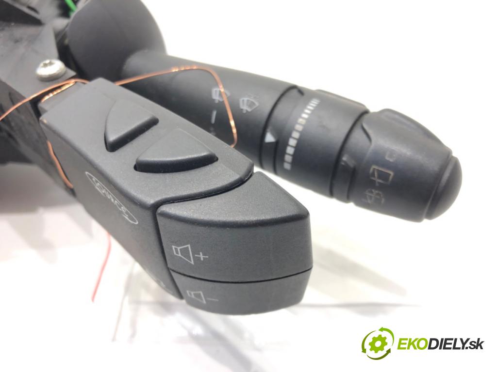 RENAULT LAGUNA II (BG0/1_) 2001 - 2007    1.8 16V (BG0B, BG0C, BG0J, BG0M, BG0V) 89 kW [121 KM] benzyna 2001 - 2005  Prepínač kombinovaný  (Prepínače, spínače, tlačidlá a ovládače kúrenia)
