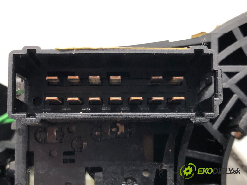 RENAULT LAGUNA II (BG0/1_) 2001 - 2007    1.8 16V (BG0B, BG0C, BG0J, BG0M, BG0V) 89 kW [121 KM] benzyna 2001 - 2005  Prepínač kombinovaný  (Prepínače, spínače, tlačidlá a ovládače kúrenia)