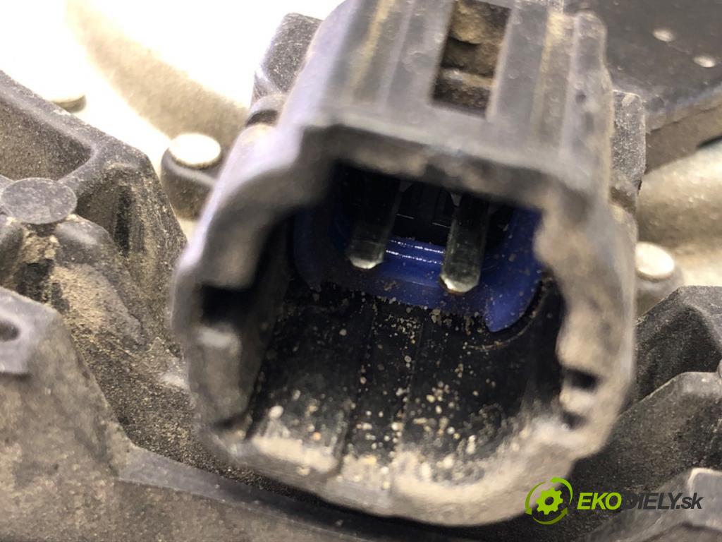 NISSAN ALTIMA (L31) 2001 - 2007    2.5 131 kW [178 KM] benzyna 2001 - 2006  Ventilátor chladiča  (Ventilátory)