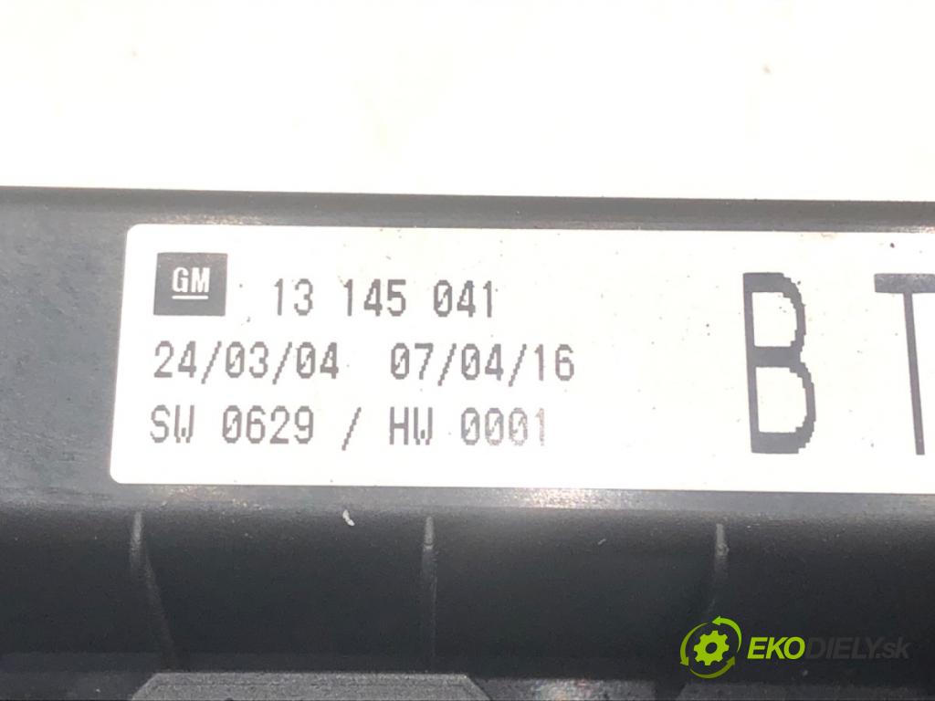 OPEL ASTRA H (A04) 2004 - 2014    1.4 (L48) 66 kW [90 KM] benzyna 2004 - 2010  modul BSI 13145041 (Pojistkové skříňky)
