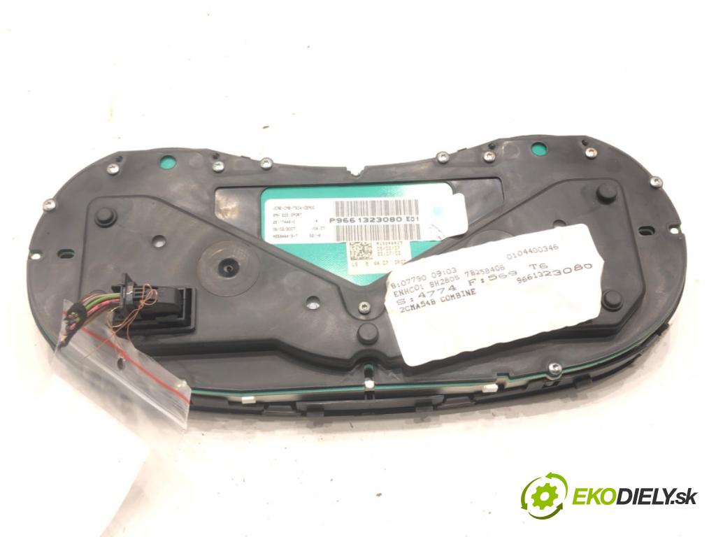 PEUGEOT 307 (3A/C) 2000 - 2012    2.0 16V 103 kW [140 KM] benzyna 2005 - 2007  Prístrojovka P9661323080 (Prístrojové dosky, displeje)