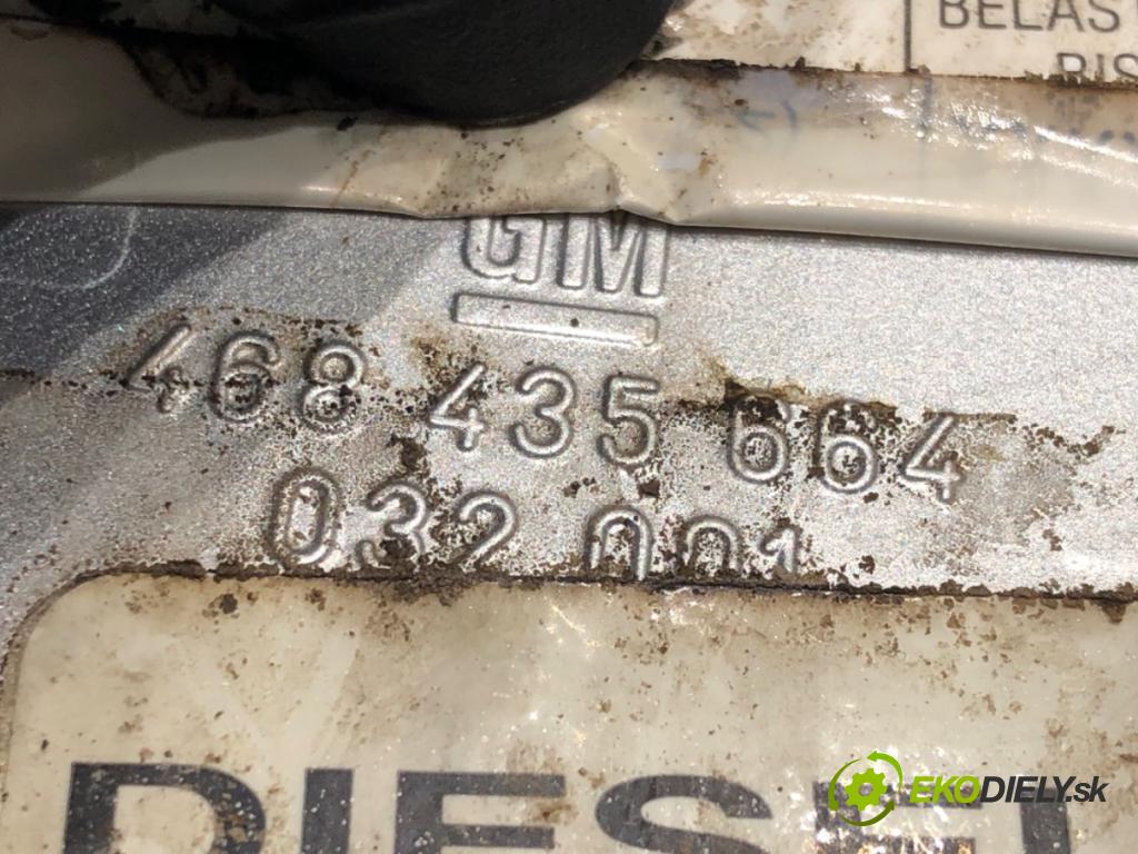 OPEL MERIVA A nadwozie wielkoprzestrzenne (MPV) (X03) 2003 - 2010    1.7 CDTI (E75) 74 kW [100 KM] olej napędowy 2003 - 2010  Dvierka nádrže paliva  (Ostatné)