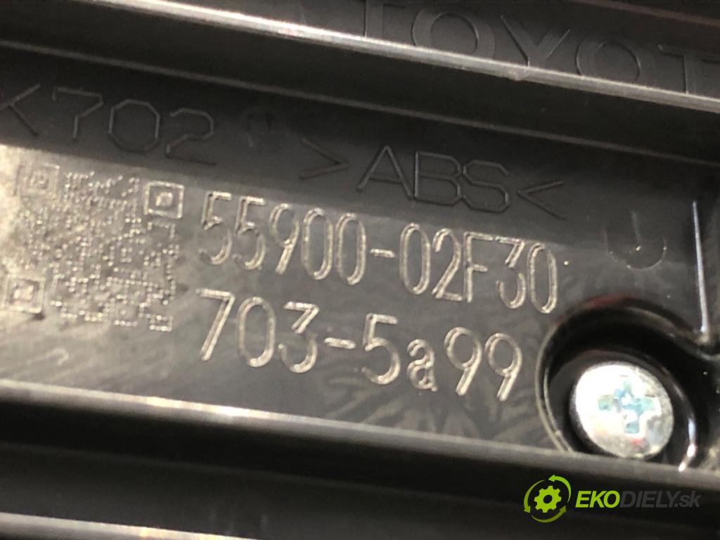 TOYOTA COROLLA liftback (_E21_) 2018 - 2022    1.8 Hybrid (ZWE211) 72 kW [98 KM] Hybryda silnik benzynowy / elektryczny 2018 - 2022  Panel ovládania kúrenia 55900-02F30 (Prepínače, spínače, tlačidlá a ovládače kúrenia)