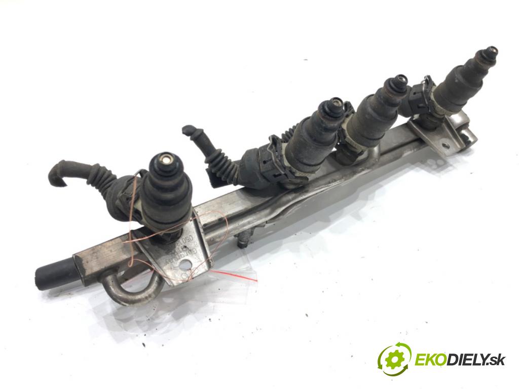 AUDI A4 B5 (8D2) 1994 - 2001    1.6 74 kW [100 KM] benzyna 1994 - 2000  Lišta vstrekovacia 0280160516 (Vstrekovacie lišty)