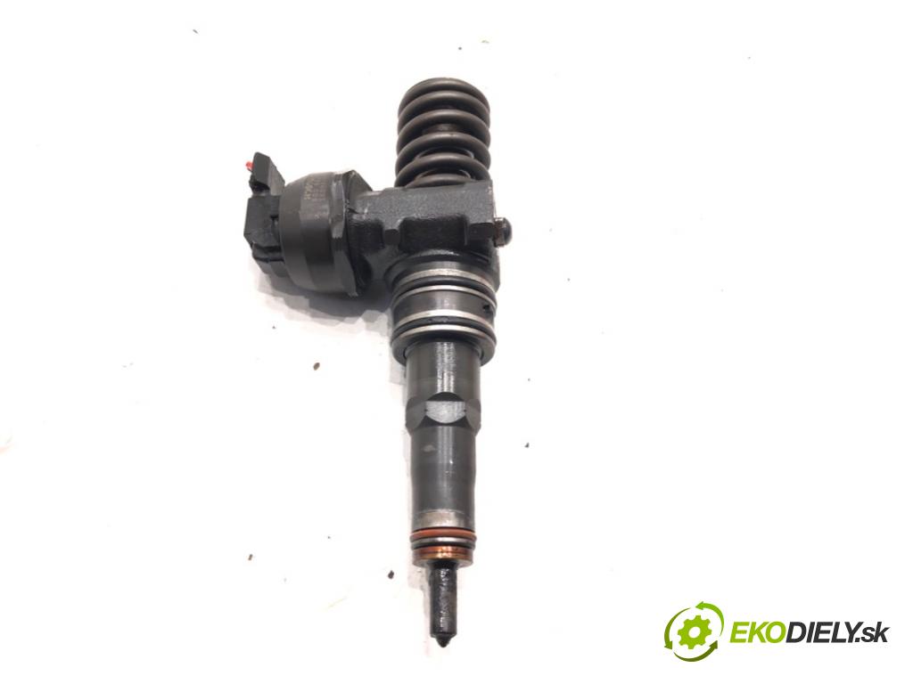 AUDI A4 B6 (8E2) 2000 - 2005    1.9 TDI 74 kW [101 KM] olej napędowy 2001 - 2004  Vstrekovač 045130073T 0414720035 (Vstrekovače)