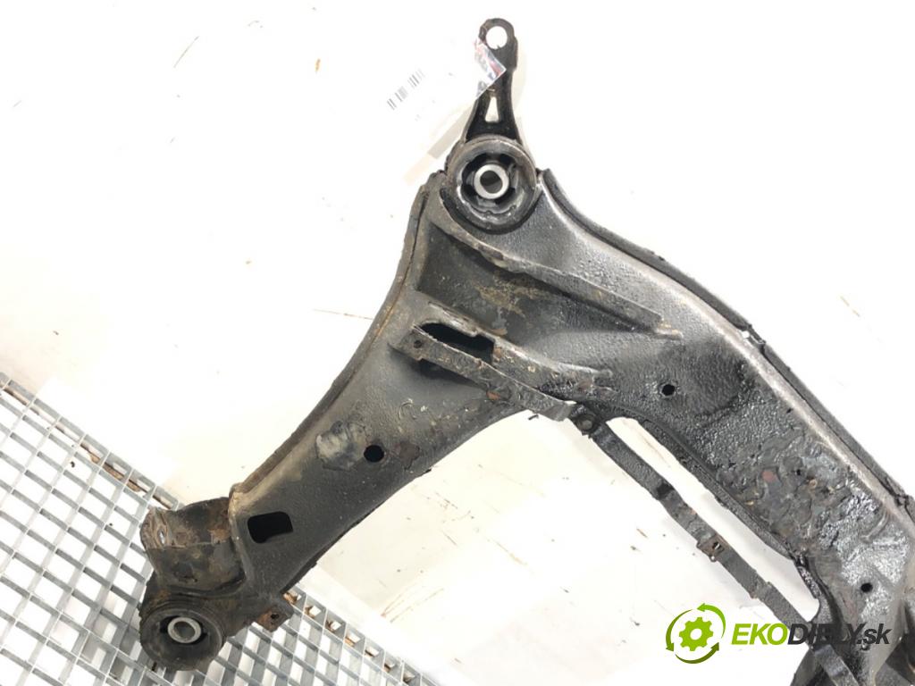 AUDI A4 B6 (8E2) 2000 - 2005    1.9 TDI 74 kW [101 KM] olej napędowy 2001 - 2004  výztuha pod motor  (Výztuhy přední)