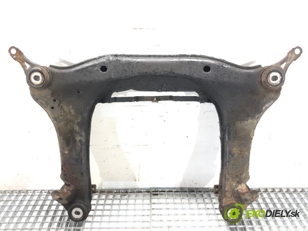 AUDI A4 B6 (8E2) 2000 - 2005    1.9 TDI 74 kW [101 KM] olej napędowy 2001 - 2004  výztuha pod motor  (Výztuhy přední)