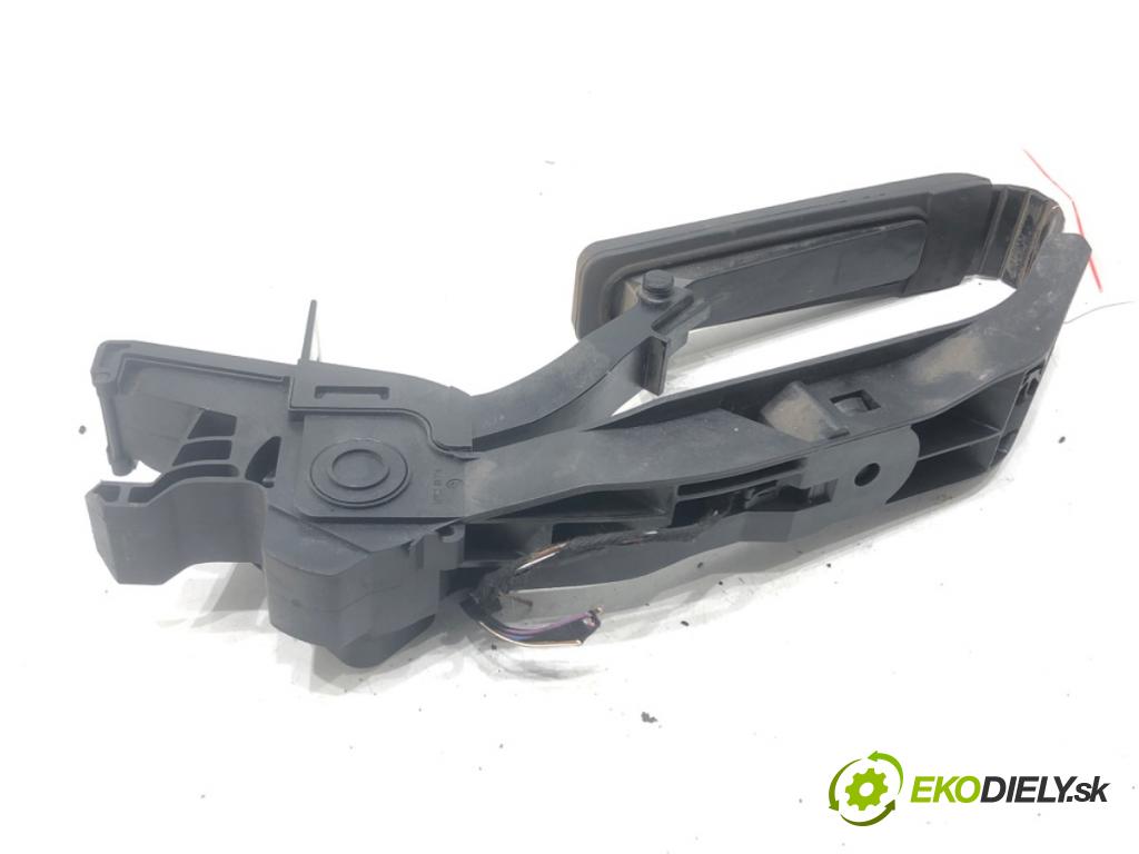 MERCEDES-BENZ KLASA C (W203) 2000 - 2007    C 180 (203.035) 95 kW [129 KM] benzyna 2000 - 2002  Potenciometer plynu 2113010001 (Pedále)