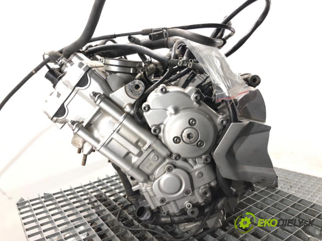 YAMAHA FZ1 FZ1 110kW (150KM) motor 5VY01 N513E (Motory (kompletní))