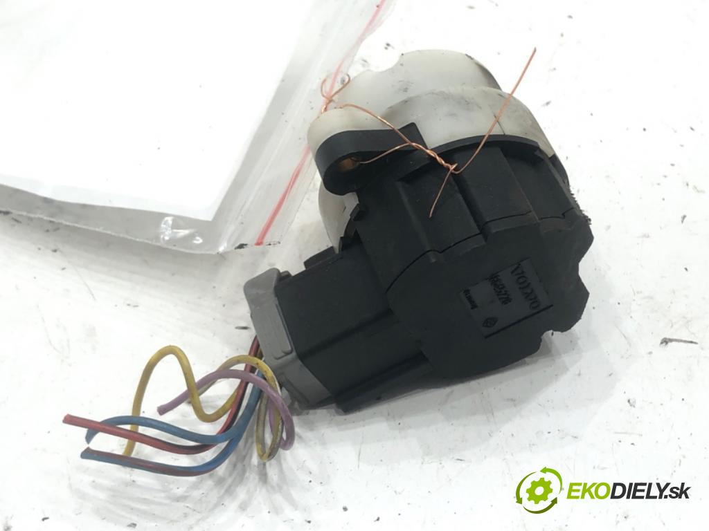 VOLVO S60 I (384) 2000 - 2010    2.4 D5 120 kW [163 KM] olej napędowy 2001 - 2010  Kocka, vložka spínacej skrinky 8645228 (Spínacie skrinky a kľúče)