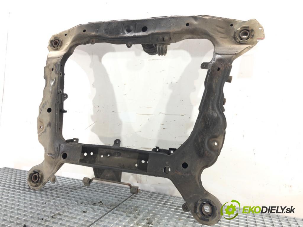 VOLVO S60 I (384) 2000 - 2010    2.4 D5 120 kW [163 KM] olej napędowy 2001 - 2010  výztuha pod motor  (Výztuhy přední)