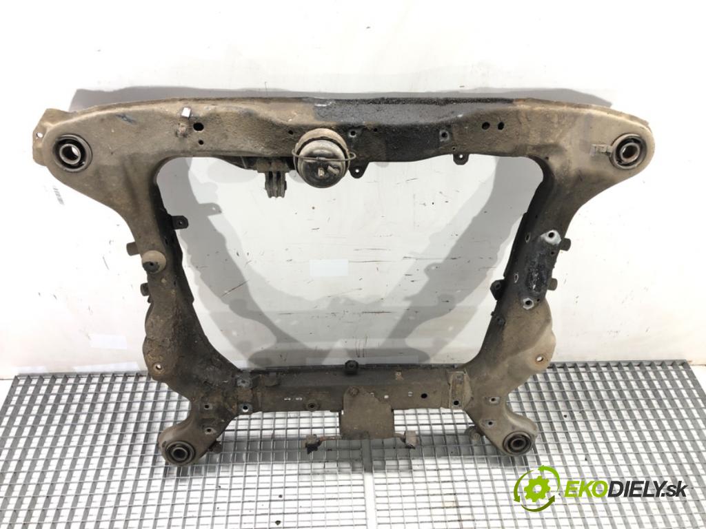 VOLVO S60 I (384) 2000 - 2010    2.4 D5 120 kW [163 KM] olej napędowy 2001 - 2010  výztuha pod motor  (Výztuhy přední)