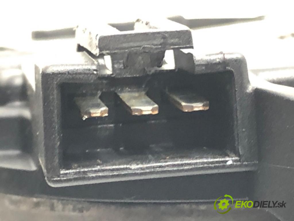 OPEL ASTRA H (A04) 2004 - 2014    1.4 (L48) 66 kW [90 KM] benzyna 2004 - 2010  Motor stieračov zad 13105981