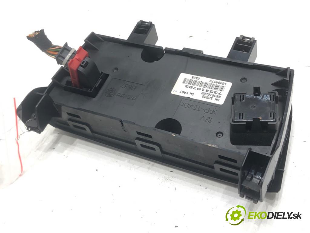 FIAT GRANDE PUNTO (199_) 2005 - 2022    1.4 16V (199BXG1B, 199AXG1B) 70 kW [95 KM] benzyna 2005 - 2011  Panel ovládania kúrenia 735419793 (Prepínače, spínače, tlačidlá a ovládače kúrenia)