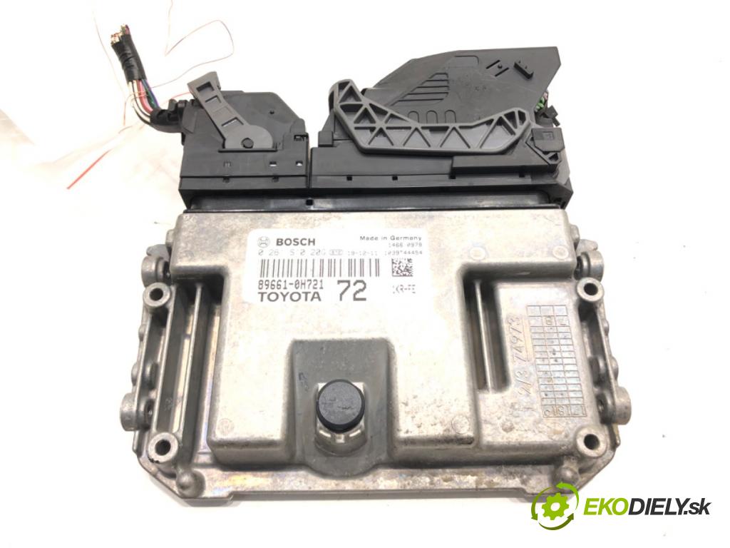 TOYOTA AYGO (_B4_) 2014 - 2022    1.0 VVTi (KGB40) 53 kW [72 KM] benzyna 2018 - 2022  riadiaca jednotka Motor 89661-0H721 (Riadiace jednotky)