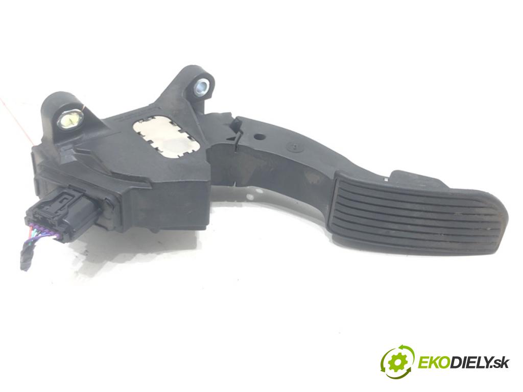 TOYOTA AYGO (_B4_) 2014 - 2022    1.0 VVTi (KGB40) 53 kW [72 KM] benzyna 2018 - 2022  Potenciometer plynu 78110-0H040 (Pedále)