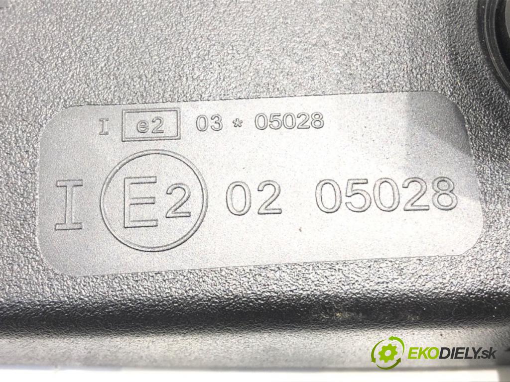 TOYOTA AYGO (_B4_) 2014 - 2022    1.0 VVTi (KGB40) 53 kW [72 KM] benzyna 2018 - 2022  zpětné zrcátko vnitřní  (Světla vnitřní)