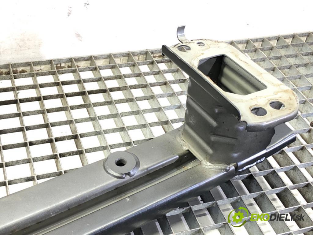 TOYOTA AYGO (_B4_) 2014 - 2022    1.0 VVTi (KGB40) 53 kW [72 KM] benzyna 2018 - 2022  výztuha nárazníka přední část  (Výztuhy přední)