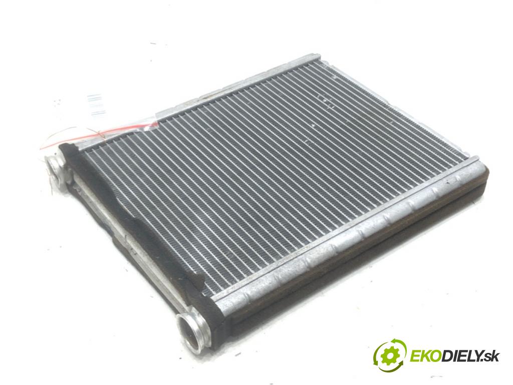 TOYOTA AVENSIS (_T25_) 2003 - 2008    1.8 (ZZT251_) 95 kW [129 KM] benzyna 2003 - 2008  topné těleso radiátor topení  (Radiátory topení)