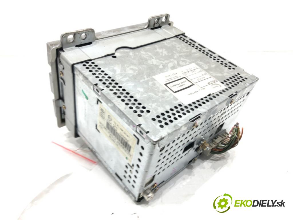 FORD FUSION (JU_) 2002 - 2012    1.4 59 kW [80 KM] benzyna 2002 - 2012  RADIO 4S61-18C815-AA (Audio zariadenia)