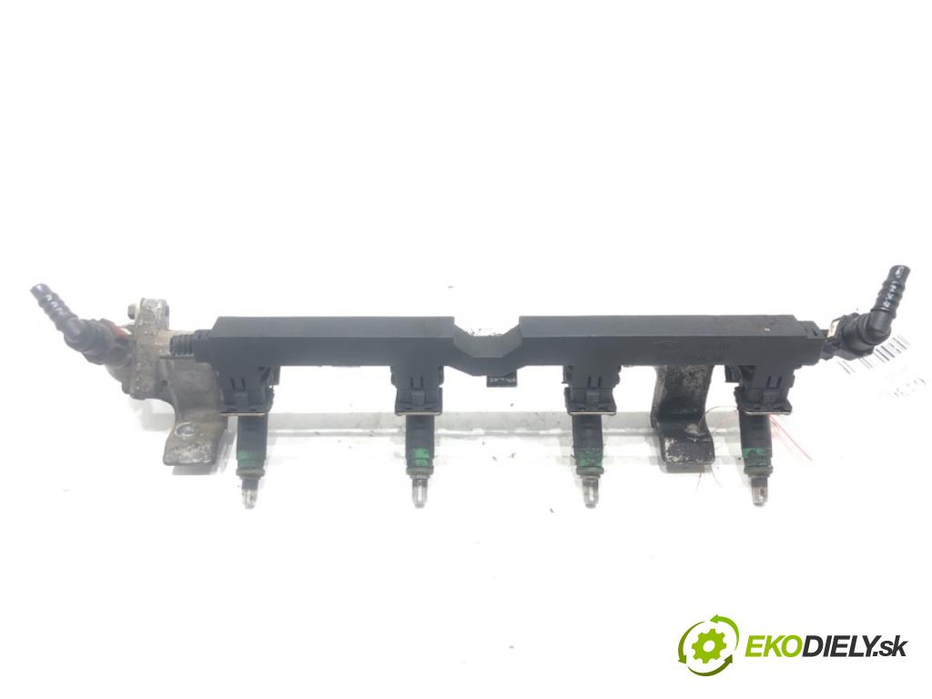 FORD FUSION (JU_) 2002 - 2012    1.4 59 kW [80 KM] benzyna 2002 - 2012  Lišta vstrekovacia 98AG-14A390-LB (Vstrekovacie lišty)