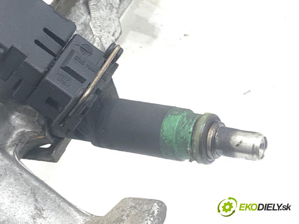 FORD FUSION (JU_) 2002 - 2012    1.4 59 kW [80 KM] benzyna 2002 - 2012  Lišta vstrekovacia 98AG-14A390-LB (Vstrekovacie lišty)