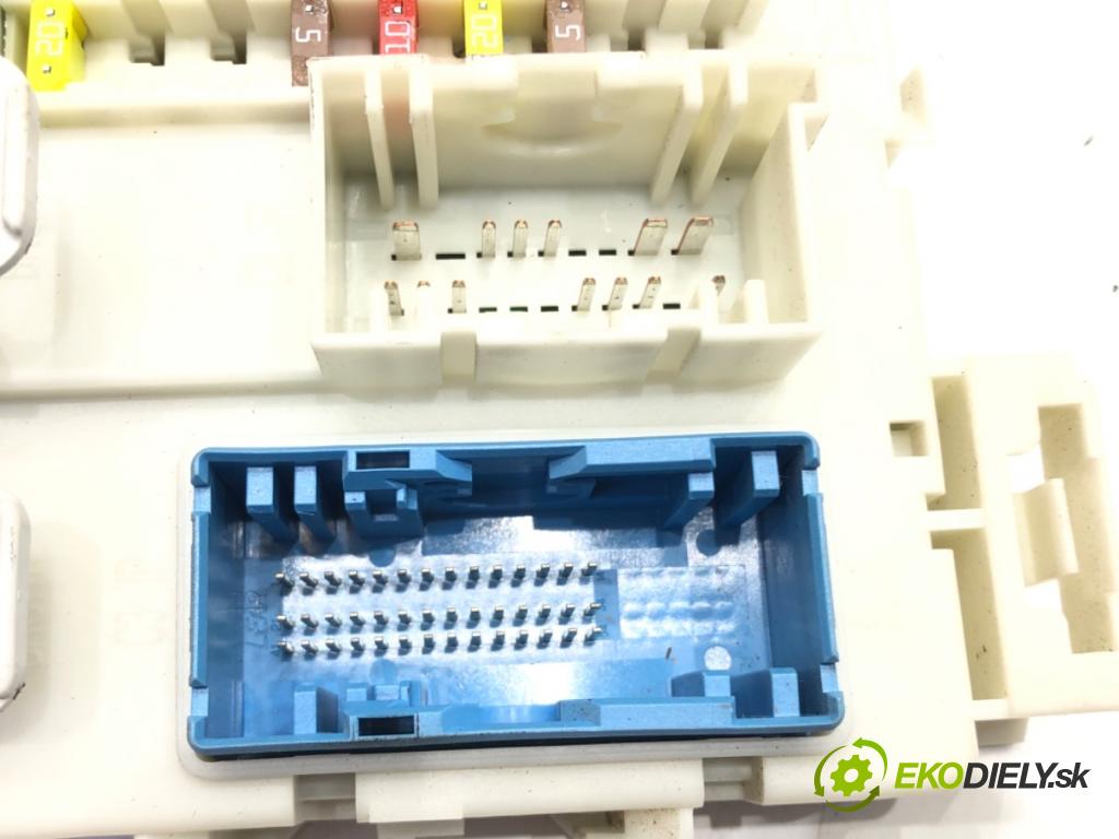 FORD FOCUS III 2010 - 2022    2.0 119 kW [162 KM] benzyna 2011 - 2017  modul BSI BV6N-14A073-JL (Pojistkové skříňky)