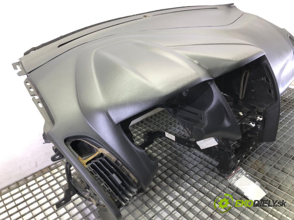FORD FOCUS III 2010 - 2022    2.0 119 kW [162 KM] benzyna 2011 - 2017  Palubná doska  (Palubné dosky)