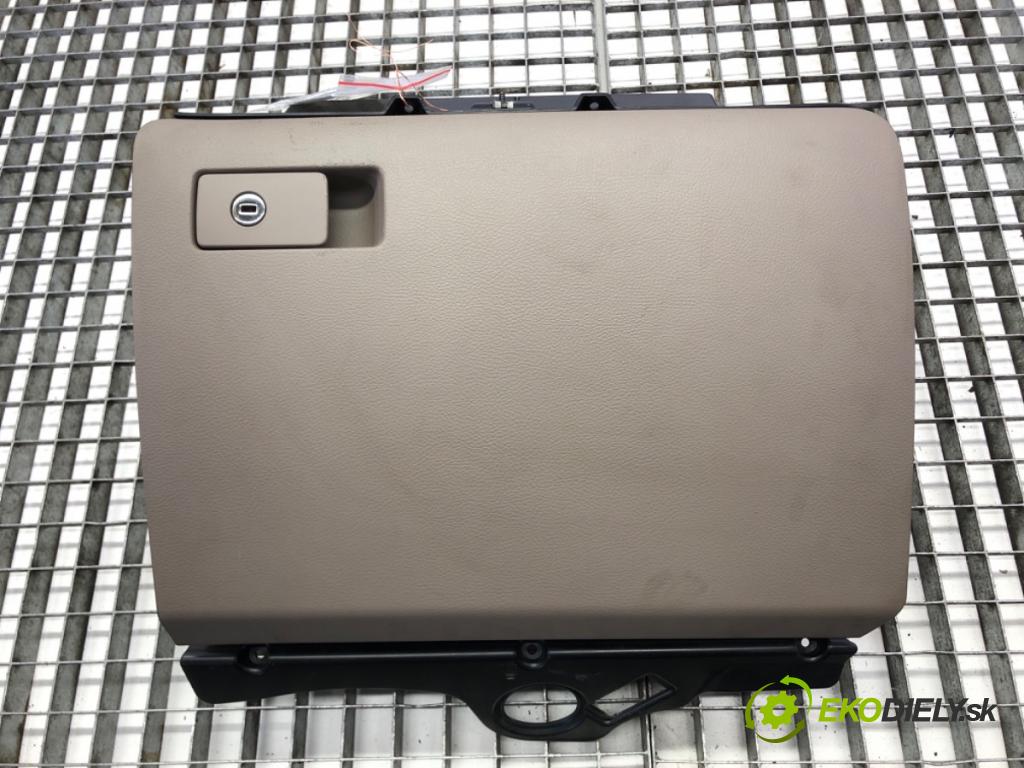 VW PASSAT B6 (3C2) 2005 - 2010    2.0 FSI 110 kW [150 KM] benzyna 2005 - 2010  Priehradka, kastlík spolujazdca  (Priehradky, kastlíky)