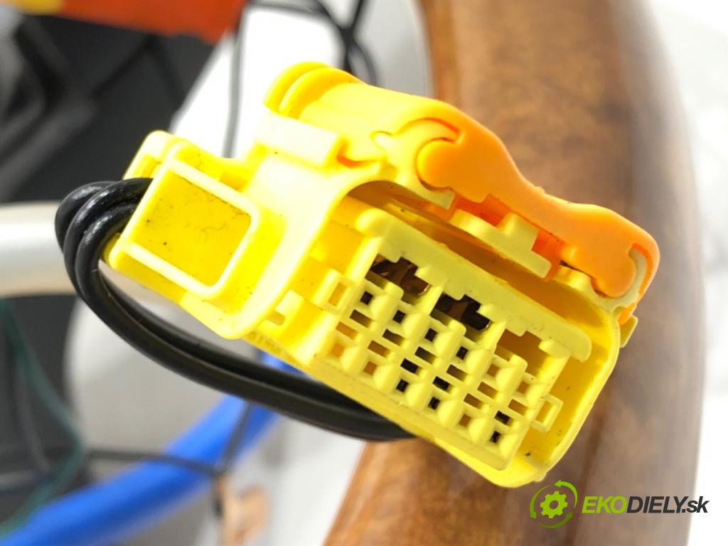 VW PASSAT B6 (3C2) 2005 - 2010    2.0 FSI 110 kW [150 KM] benzyna 2005 - 2010  Volant drevo