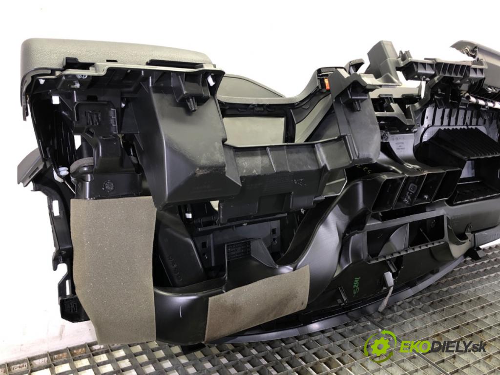 HONDA CIVIC X coupe 2016 - 2022    2.0 118 kW [160 KM] benzyna 2016 - 2022  Palubná doska  (Palubné dosky)