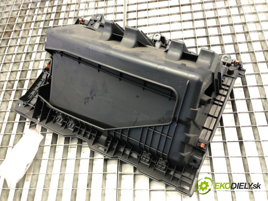 TOYOTA COROLLA sedan (_E21_) 2019 - 2022    1.8 VVTi Hybrid (ZWE211, MZEA12) 72 kW [98 KM] Hybryda silnik benzynowy / elektryczny 2019 - 2022  Priehradka, kastlík spolujazdca  (Priehradky, kastlíky)