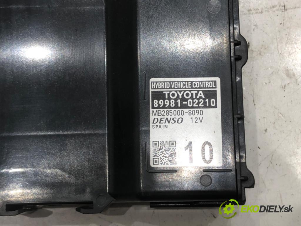 TOYOTA COROLLA sedan (_E21_) 2019 - 2022    1.8 VVTi Hybrid (ZWE211, MZEA12) 72 kW [98 KM] Hybryda silnik benzynowy / elektryczny 2019 - 2022  Modul Riadiaca jednotka prevodovky 89981-02210 (Riadiace jednotky prevodovky)