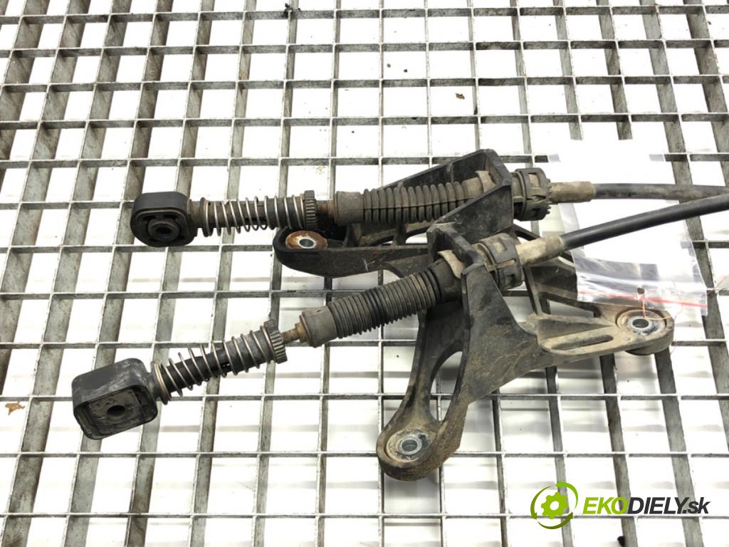 SEAT LEON (1P1) 2005 - 2013    1.9 TDI 77 kW [105 KM] olej napędowy 2005 - 2010  Kulisa 1K0711049BN (Rýchlostné páky / kulisy)