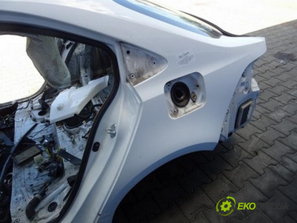 TOYOTA COROLLA sedan (_E21_) 2019 - 2022    1.8 VVTi Hybrid (ZWE211, MZEA12) 72 kW [98 KM] Hybryda silnik benzynowy / elektryczny 2019 - 2022  ČTVRŤÁK střecha blatník zadní část