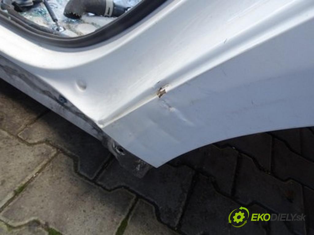 TOYOTA COROLLA sedan (_E21_) 2019 - 2022    1.8 VVTi Hybrid (ZWE211, MZEA12) 72 kW [98 KM] Hybryda silnik benzynowy / elektryczny 2019 - 2022  ČTVRŤÁK střecha blatník zadní část