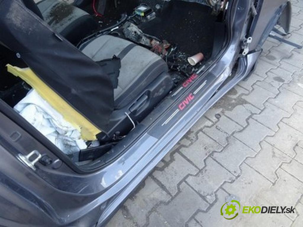 HONDA CIVIC X coupe 2016 - 2022    2.0 118 kW [160 KM] benzyna 2016 - 2022  ČTVRŤÁK střecha blatník prahy