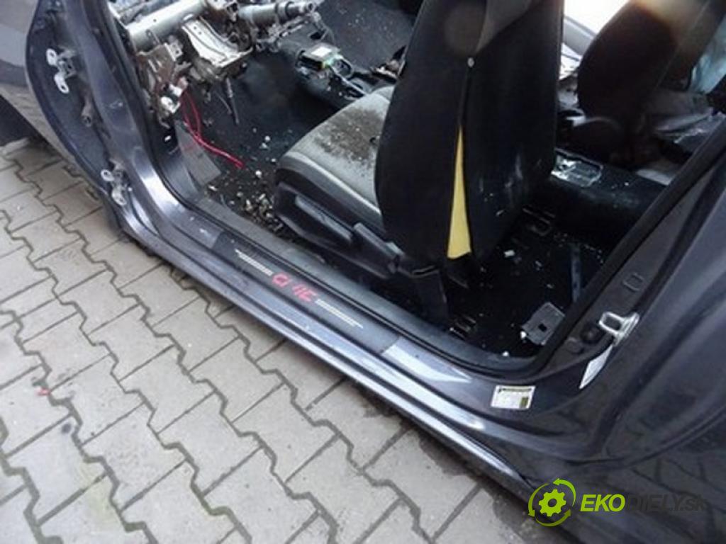 HONDA CIVIC X coupe 2016 - 2022    2.0 118 kW [160 KM] benzyna 2016 - 2022  ČTVRŤÁK střecha blatník prahy