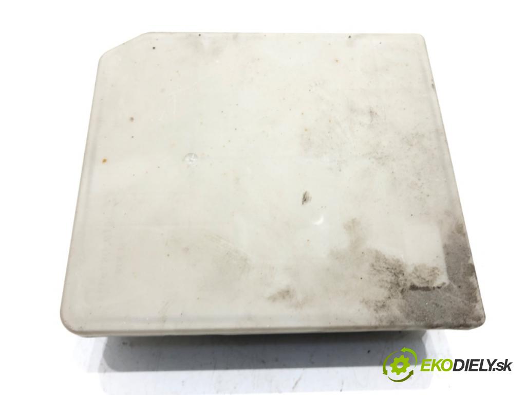 NISSAN NOTE (E11, NE11) 2005 - 2013    1.4 65 kW [88 KM] benzyna 2006 - 2012  Modul UCH  (Ostatné)