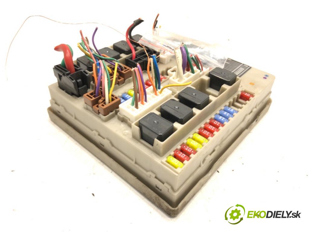 NISSAN NOTE (E11, NE11) 2005 - 2013    1.4 65 kW [88 KM] benzyna 2006 - 2012  Modul UCH  (Ostatné)